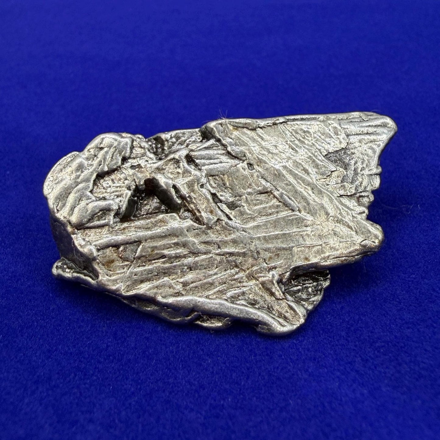 Aletai Iron-Nickel Meteorite Specimen: Widmanstätten Pattern, 55.93g
